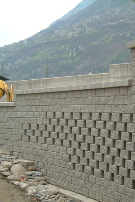 Realizzazione muri a blocco
