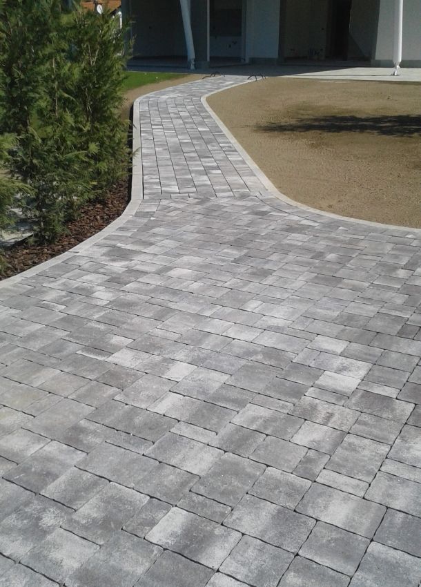Pavimentazione vialetto abitazione privata