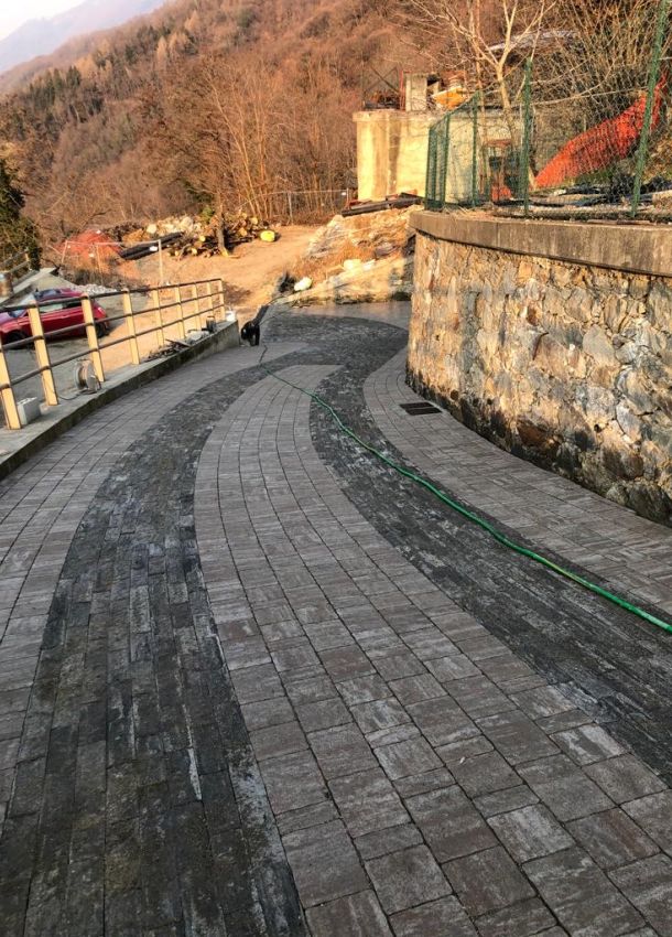 pavimentazione vialetto salita