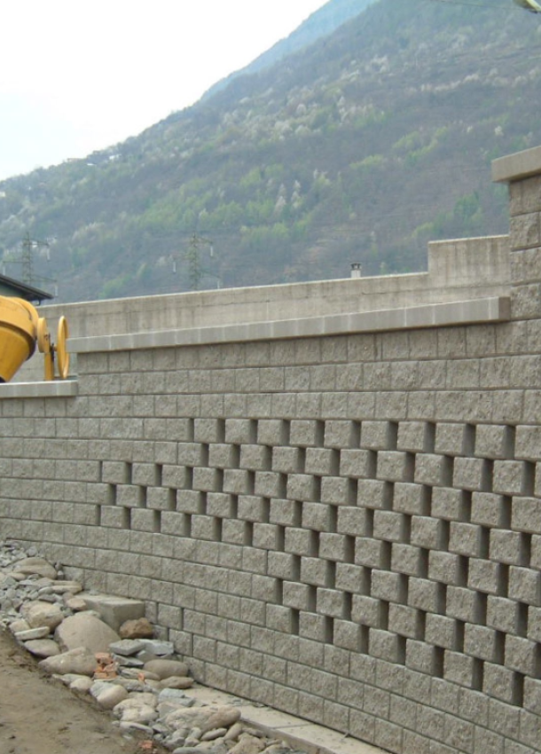 Realizzazione muri a blocco